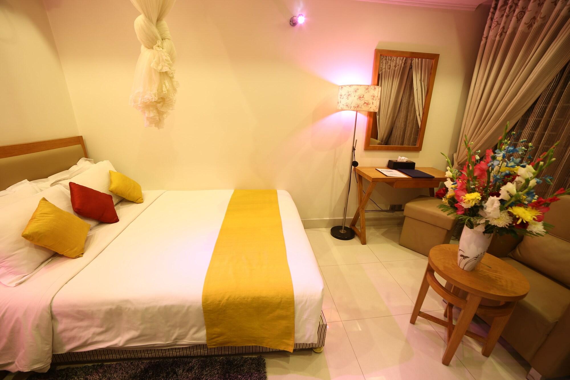 Nascent Gardenia Luxury Suites Dhaka Exterior photo