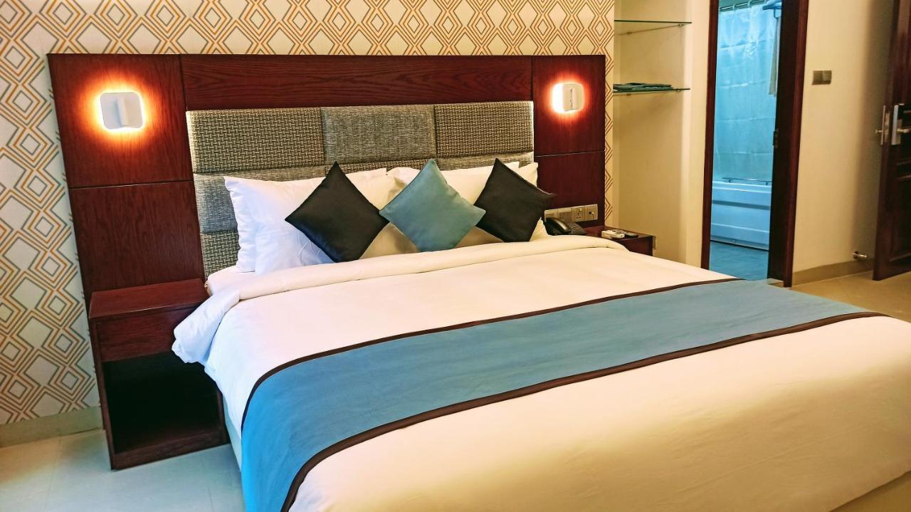 Nascent Gardenia Luxury Suites Dhaka Exterior photo